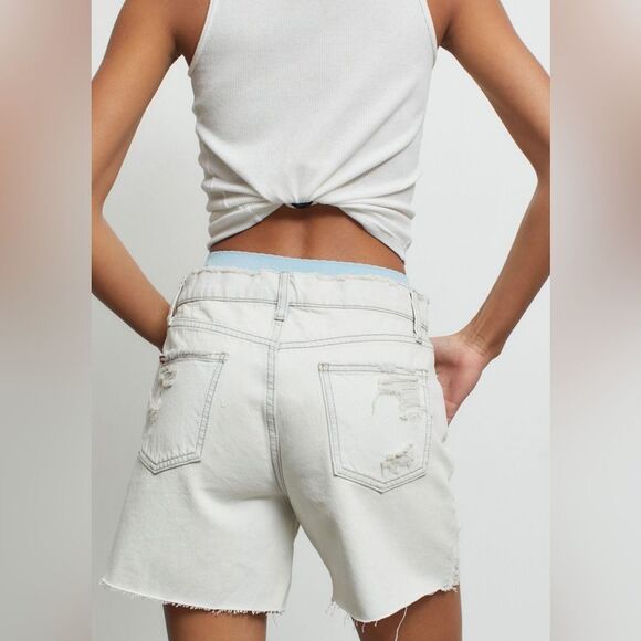 NWT BDG Destroyed Shorts Sz 28 - Picture 4 of 10